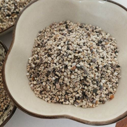 灵寿县振英矿产品加工厂,地处太行山区,矿产资源丰富,位于石家庄市