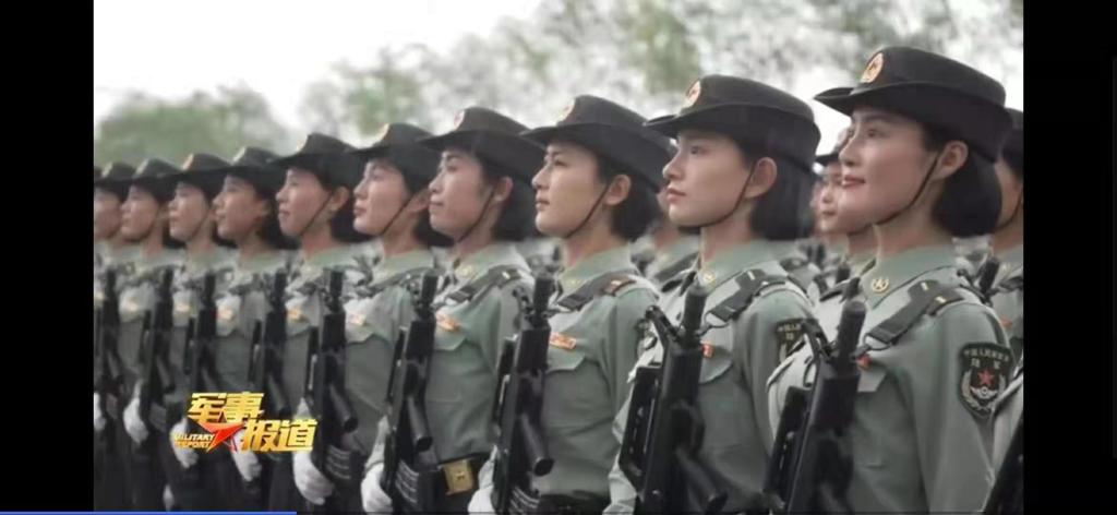 bv伟德学子厉运婕(右三)